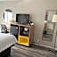 Days Inn & Suites by Wyndham Dayton North