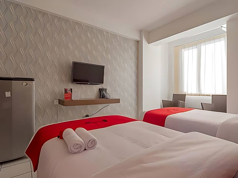 Emerald Apartel by RM.