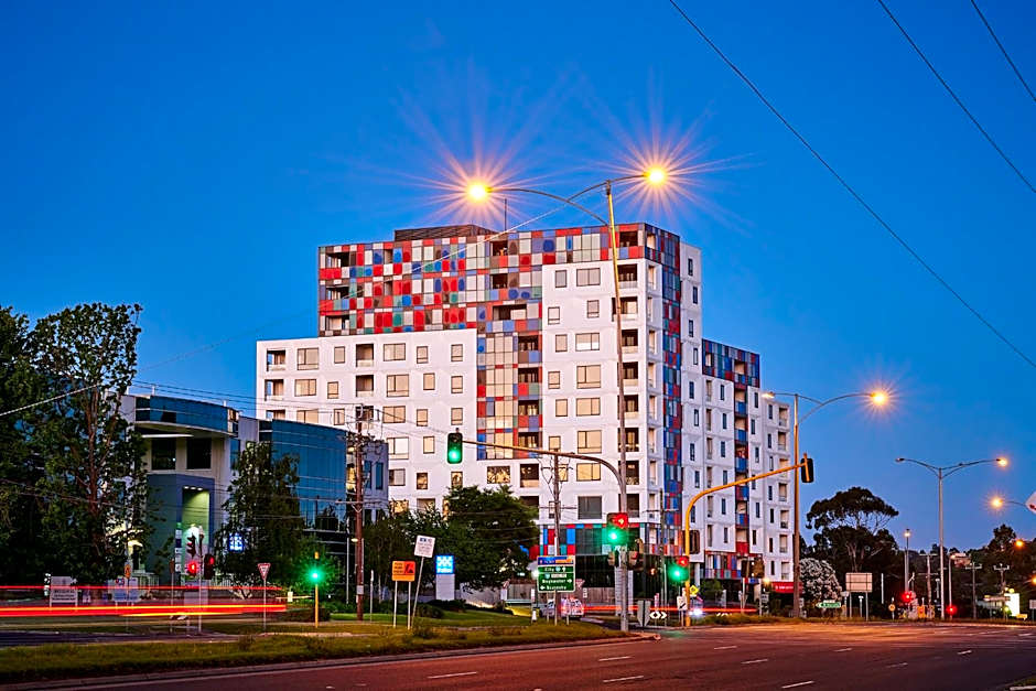Melbourne Knox Central Apartment Hotel