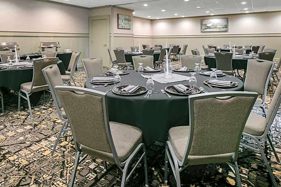 Holiday Inn Hotel & Suites Des Moines-Northwest By IHG
