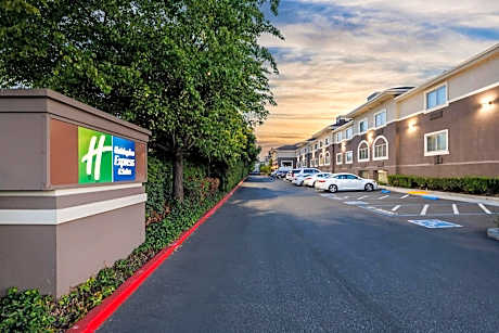 Holiday Inn Express & Suites Mountain View Silicon Valley By IHG