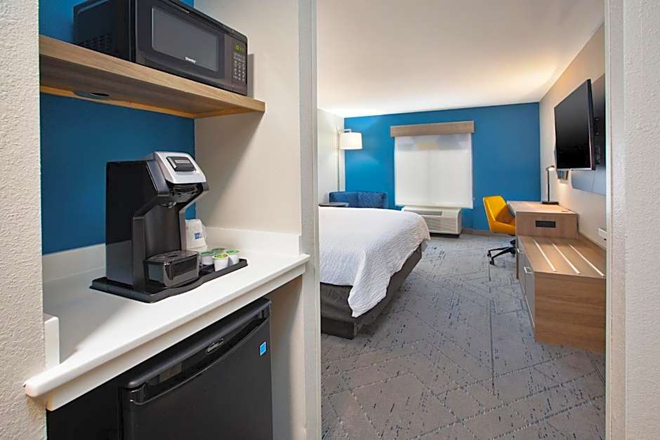 Holiday Inn Express Hotel & Suites - Sumter By IHG