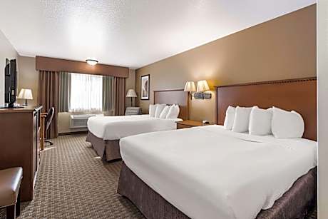 Suite-2 Queen Beds Non-Smoking Dining Room Work Desk Microwave Fridge Wi-Fi Full Breakfast