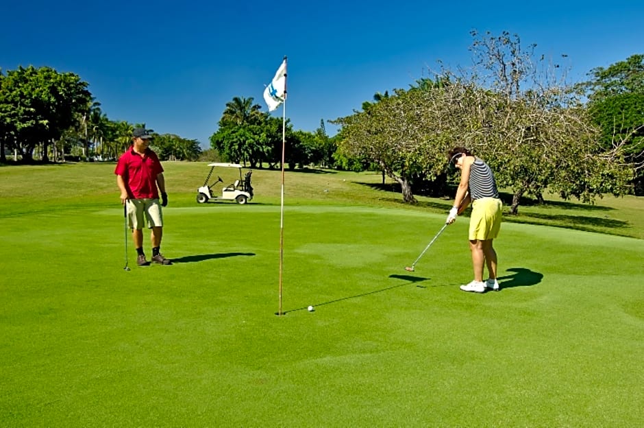 Tango Mar Beachfront Boutique Hotel & Villas