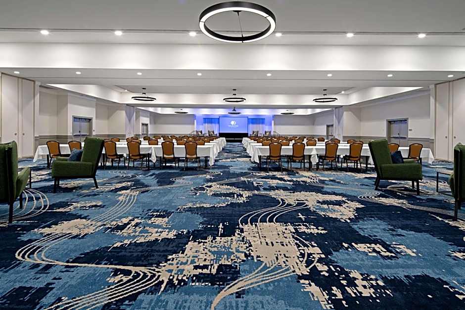 DoubleTree By Hilton Hotel Bakersfield
