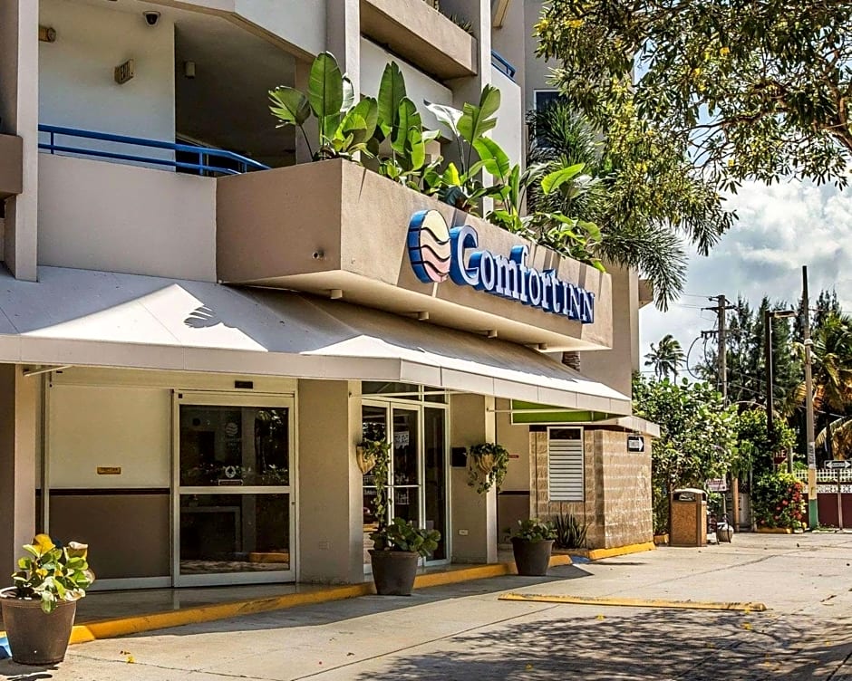Comfort Inn & Suites Levittown