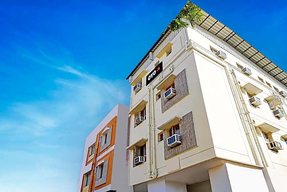 Apartment JLS Gruha By OYO Rooms – Chennai, IL