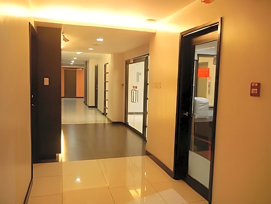 The Studio 87 Residences