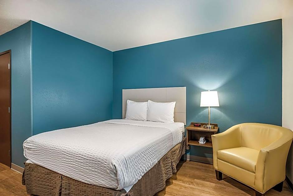 WoodSpring Suites Elgin - Chicago
