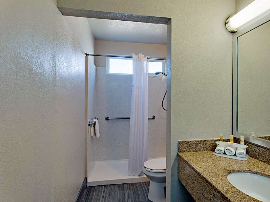 Days Inn by Wyndham Chowchilla Gateway to Yosemite