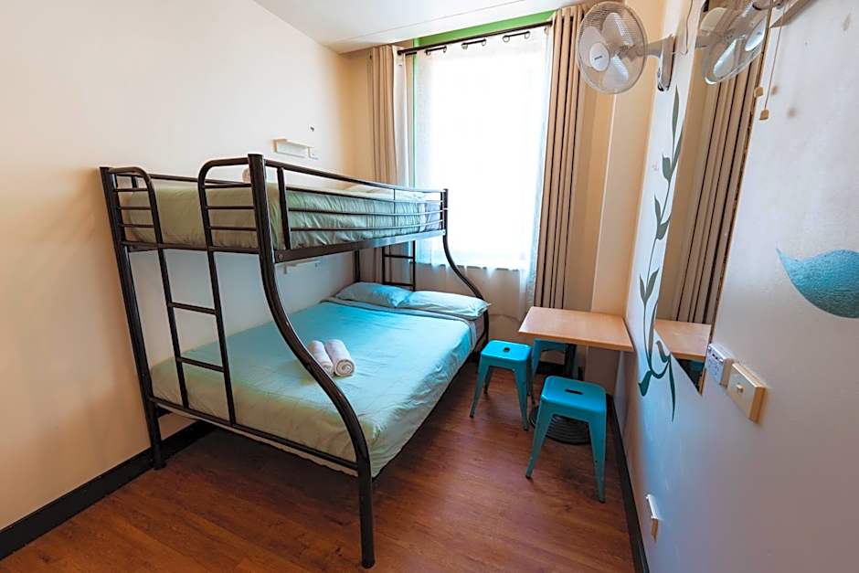 Flinders Backpackers