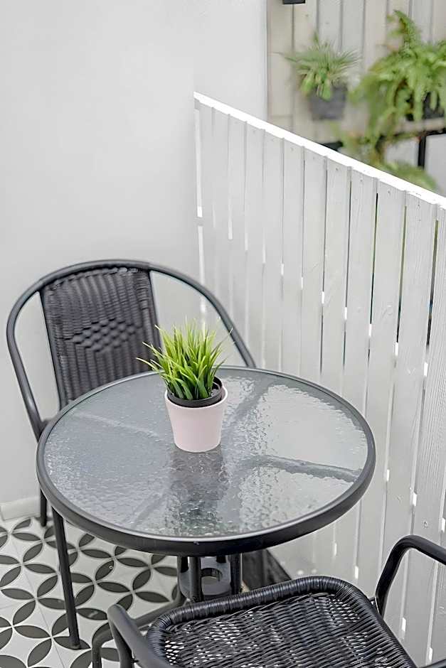 Isara Boutique Hotel and Cafe