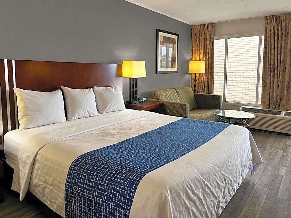 Travelodge by Wyndham Seymour