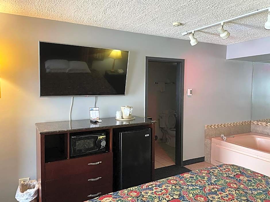 American Inn and Suites