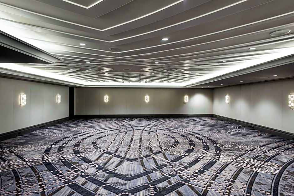 LondonHouse Chicago, Curio Collection by Hilton