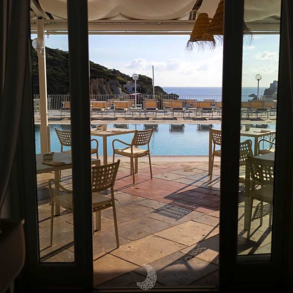 Hotel Chiaia Di Luna