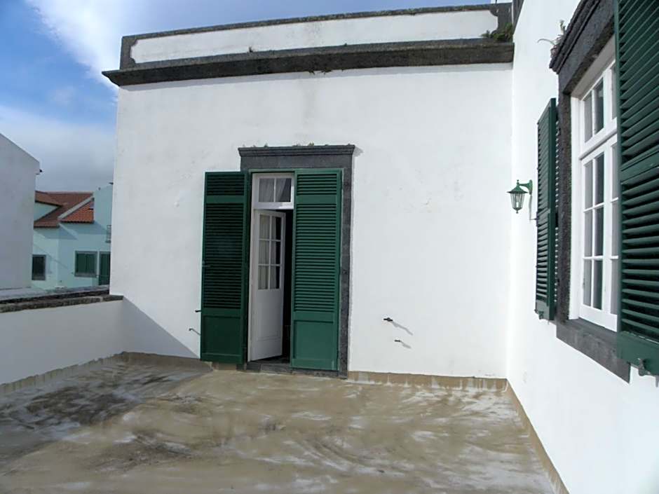 Lagoa Hostel & Suites