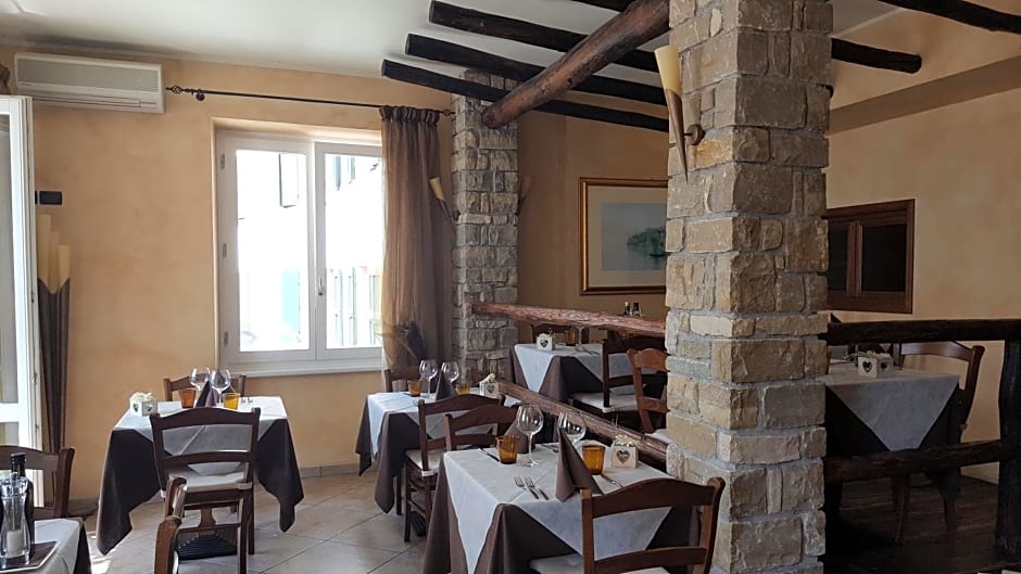 Albergo Ristorante Montebaldo