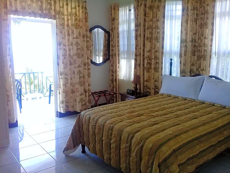 Pink Rock Inn Bed and Breakfast