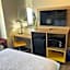 Days Inn by Wyndham near Kansas Speedway