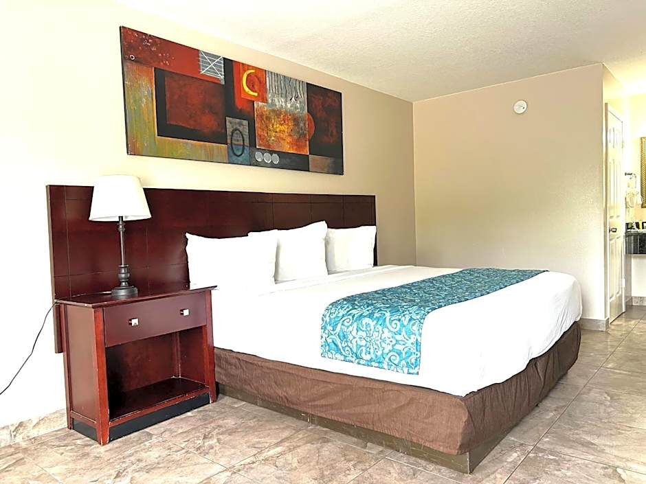 Shining Light Inn & Suites