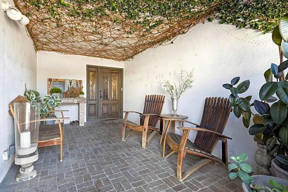 Mirabelle Inn & Restaurant