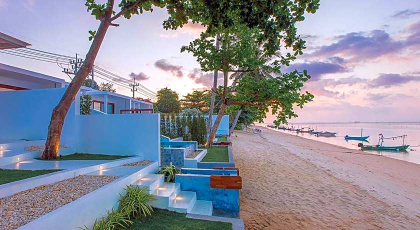 White Whale Beachfront Pool Villa