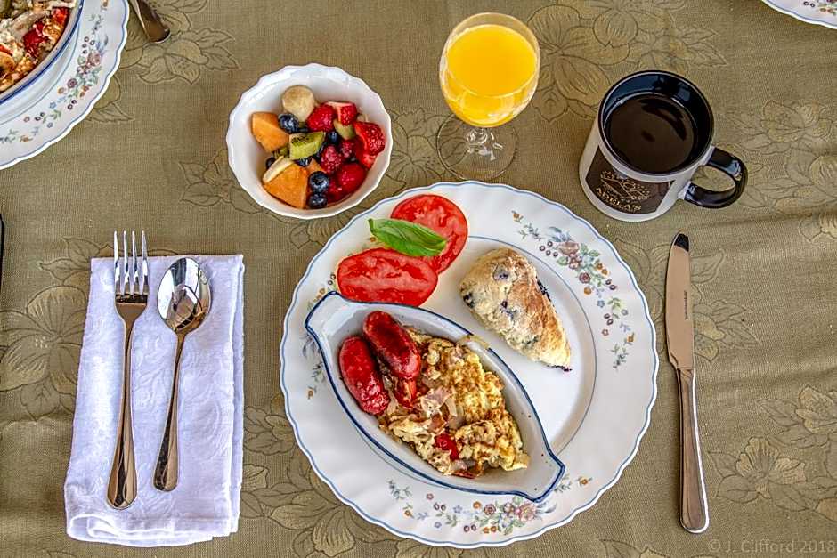 Adela's Bed and Breakfast