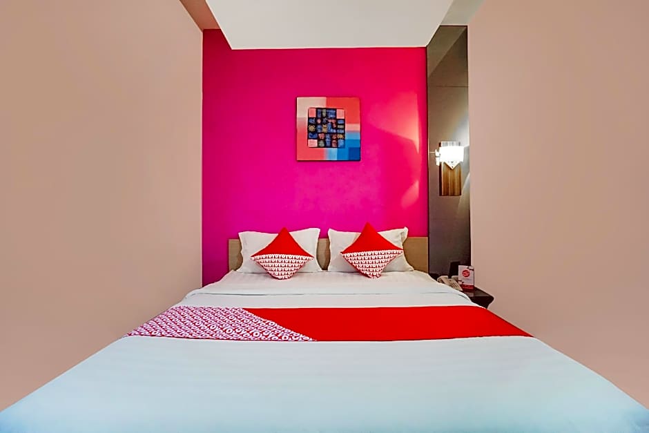 OYO 770 De Nearby Hotel