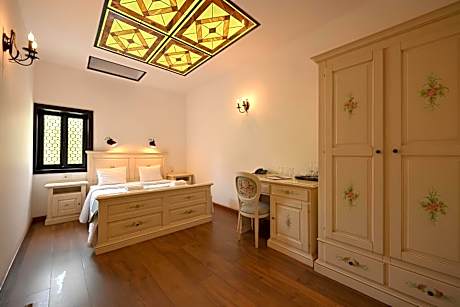 Deluxe Double Room - No Window - Johann Gott 7