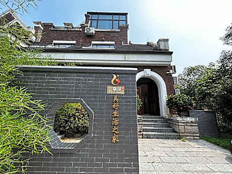 North European-Style Villa - 5-Room (Mahjong)