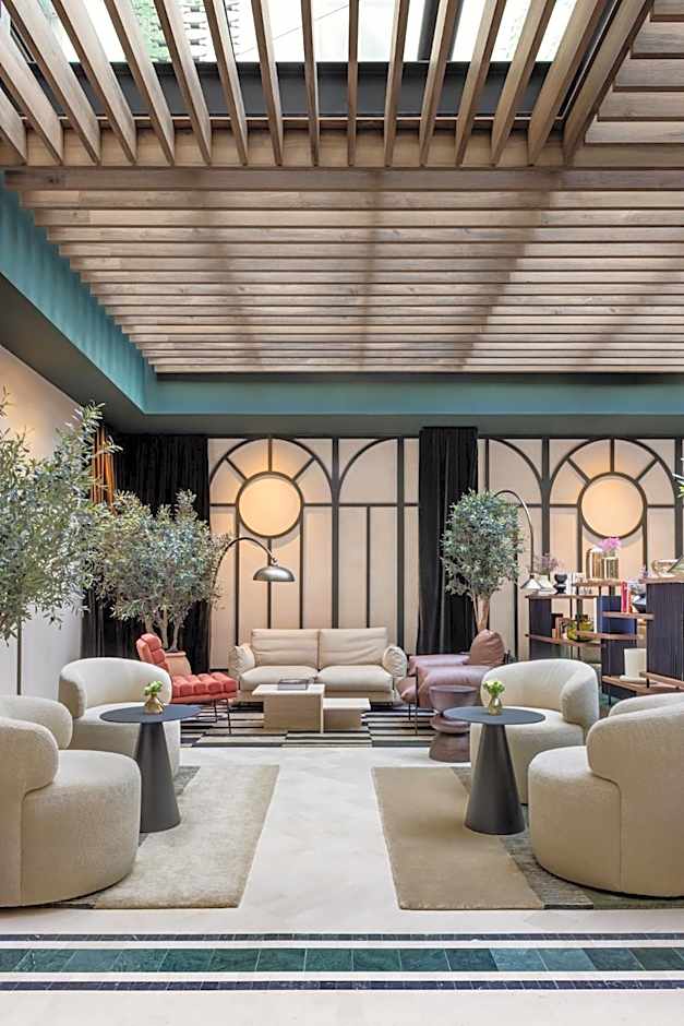 TOTEM Madrid, a Small Luxury Hotel of the World