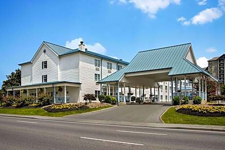 Ramada by Wyndham Pigeon Forge North