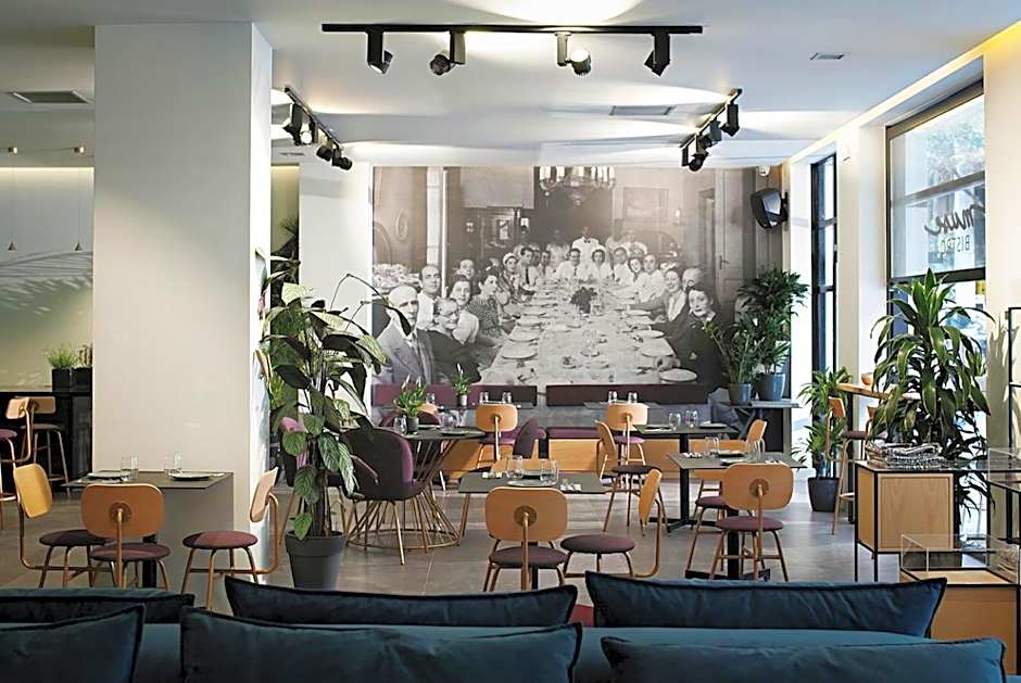 The Gem Society Hotel