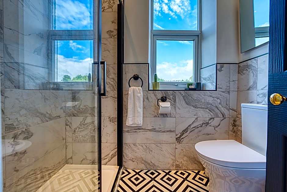 Haworth Heights - An AMAZING Aparthotel!