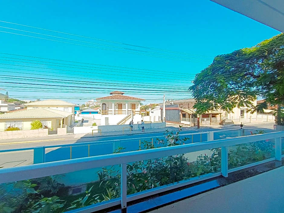 Apartamento Santinho, churrasqueira e ar - INE103