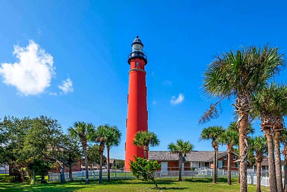 Comfort Inn & Suites Daytona Beach Oceanfront