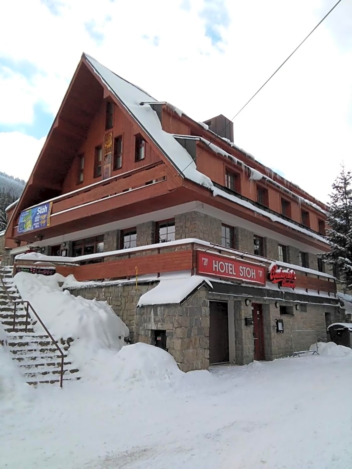 Ski Hotel Stoh