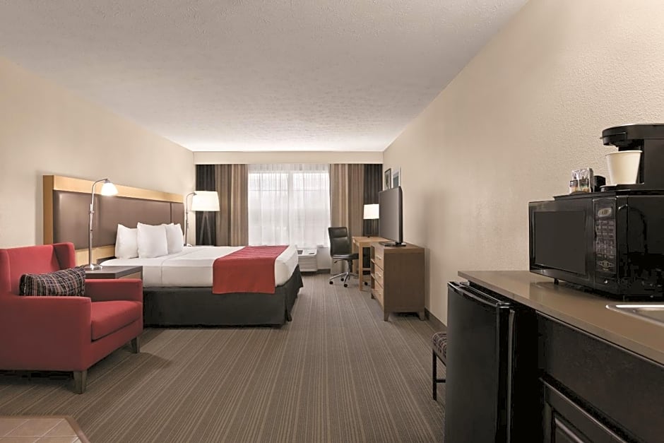 Country Inn & Suites by Radisson, Fairborn South, OH