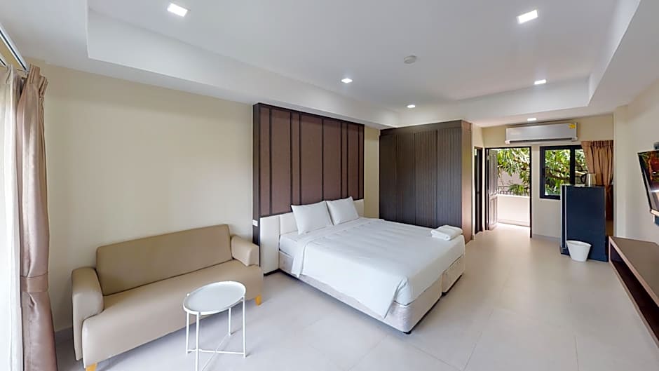 The Shade Residence