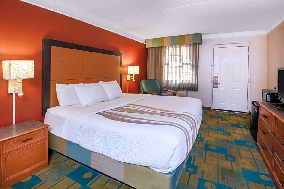 La Quinta Inn by Wyndham Colorado Springs Garden of the Gods