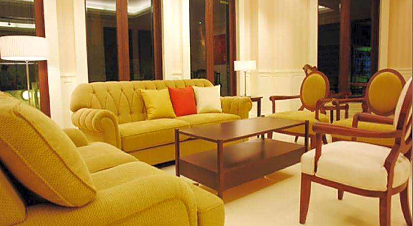 Aurum The River Place