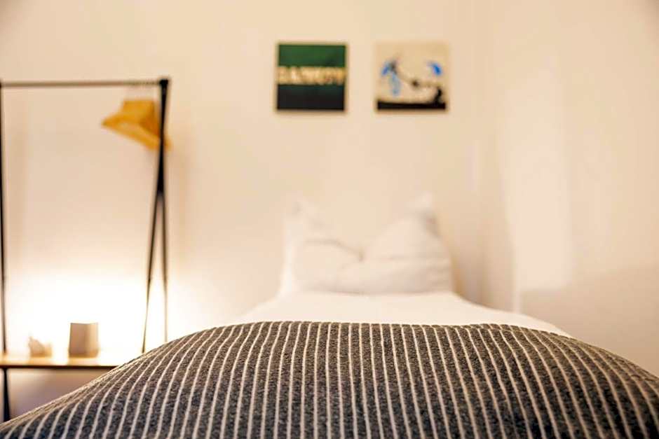 Apartments an der Oper - Innenstadt - Zentral - Küche - Wifi - Powered by Ko-Living