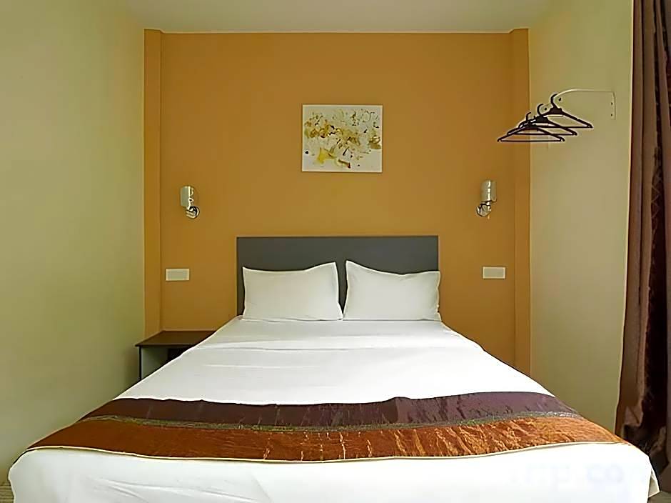 M S Hotel, Tengku Kelana KTM Klang