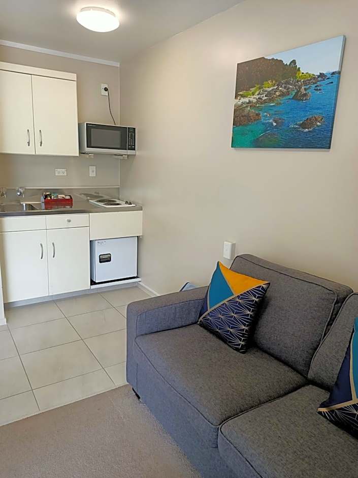 ASURE Macy's Motor Inn