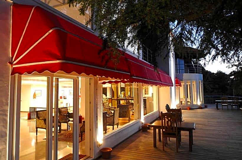 Renest Dunsvirk Court Mussoorie