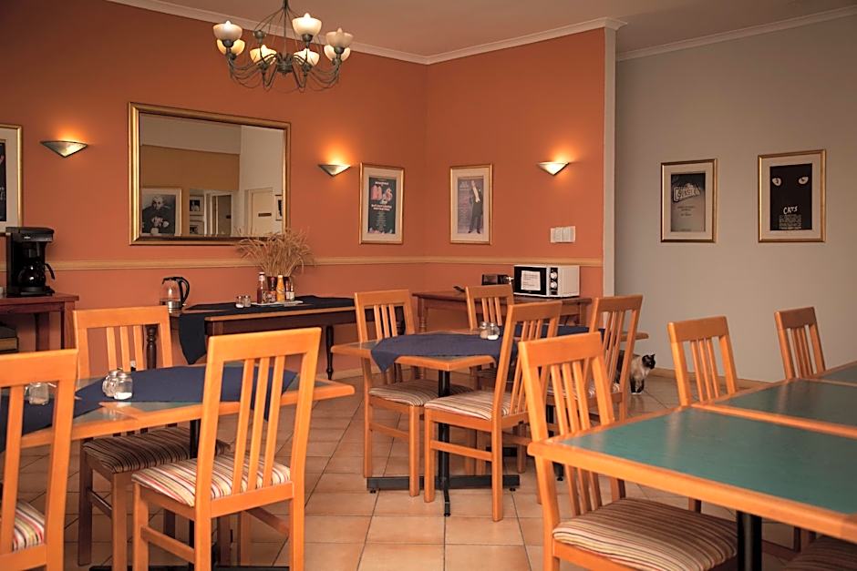 Broadway Guest House