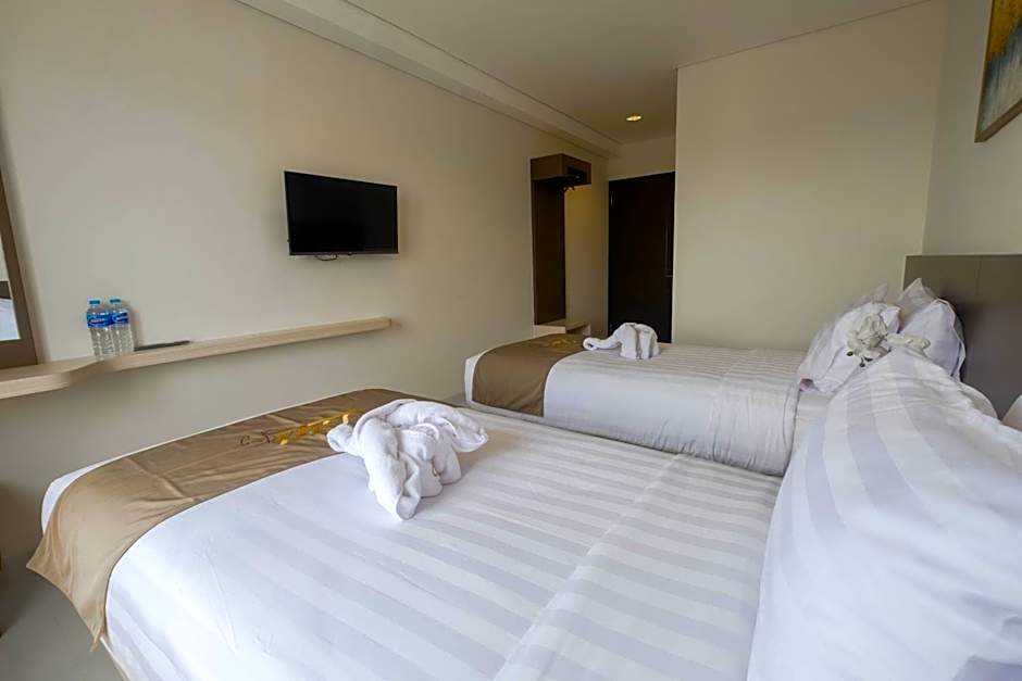 Cozzy Stay Hotel Semarang by Sinergi