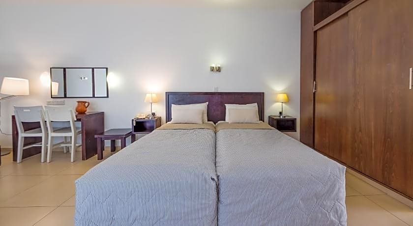 Maris Mare Apartments