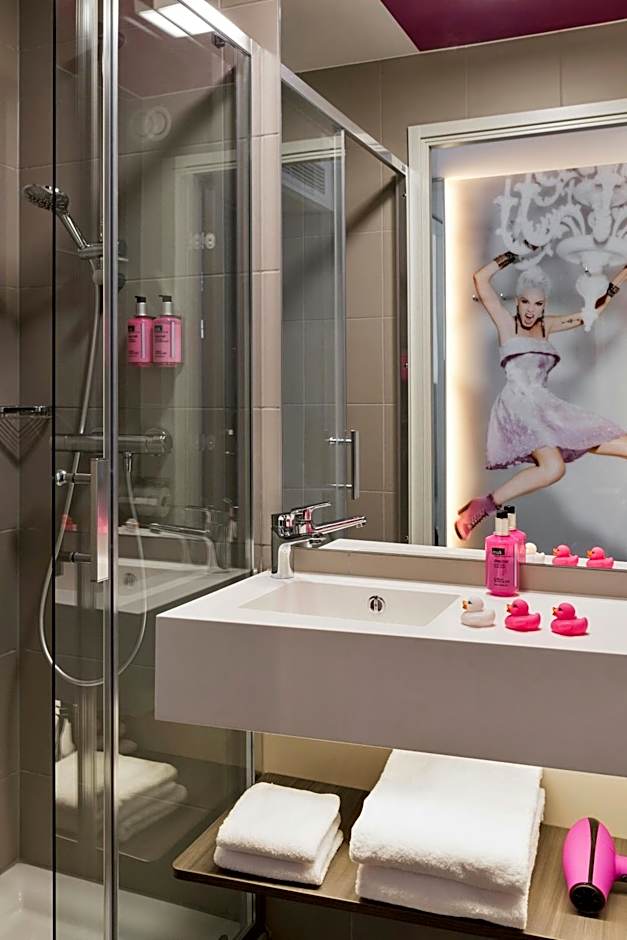 Moxy by Marriott Vienna Airport